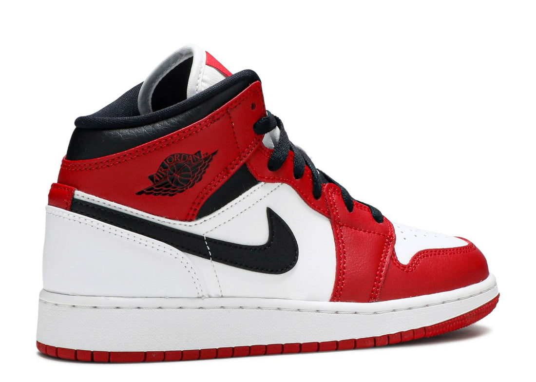 Air Jordan 1 Mid GS "Chicago 2020"