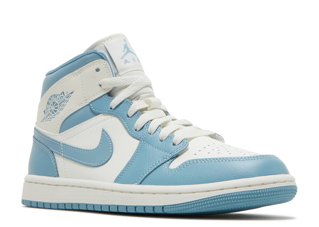 Air Jordan 1 Mid WMNS "University Blue"