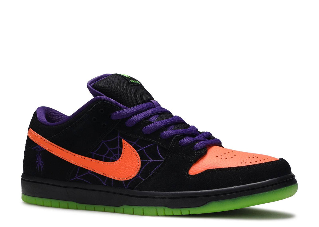 Nike SB Dunk Low Pro "Night of Mischief"