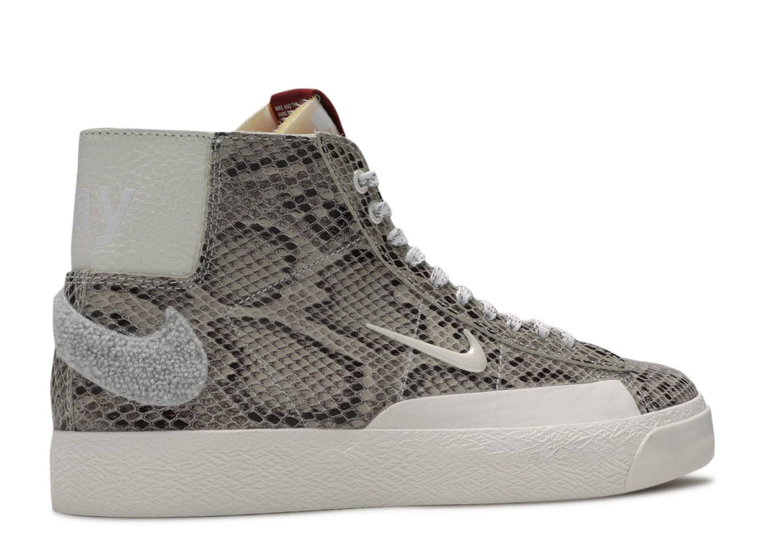 Soulland x Nike SB Blazer Mid QS "FRI.day 03"