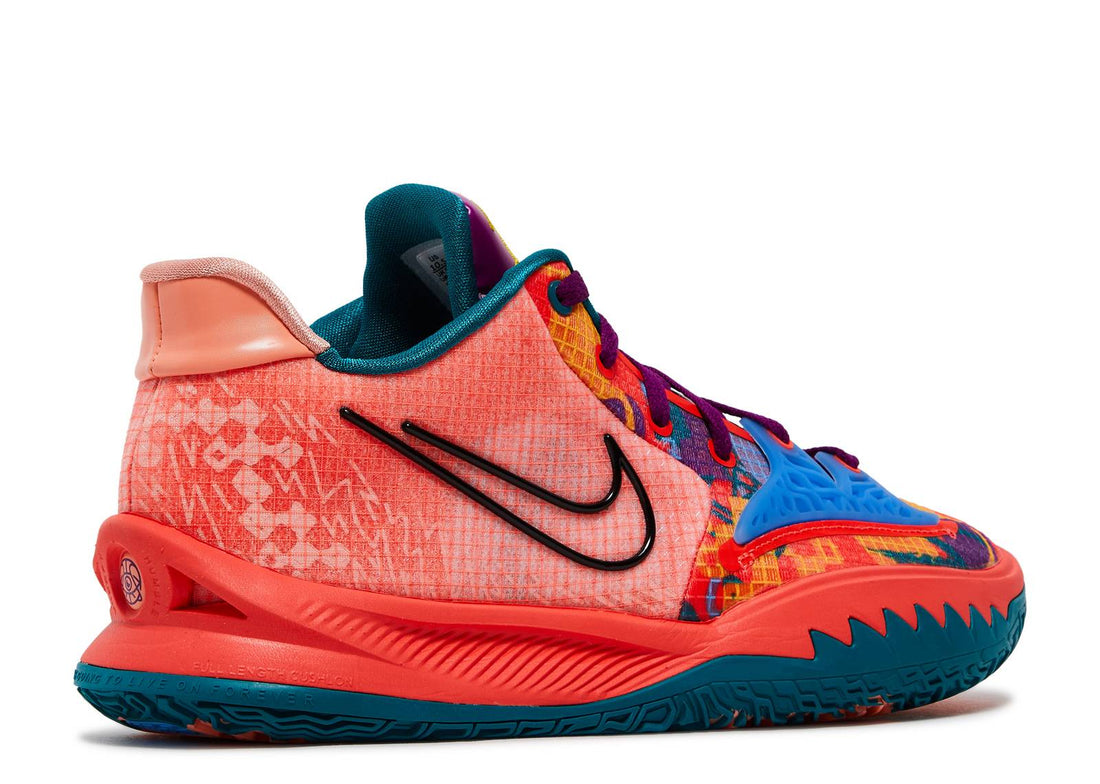 Nike Kyrie Low 4 EP "1 World 1 People"