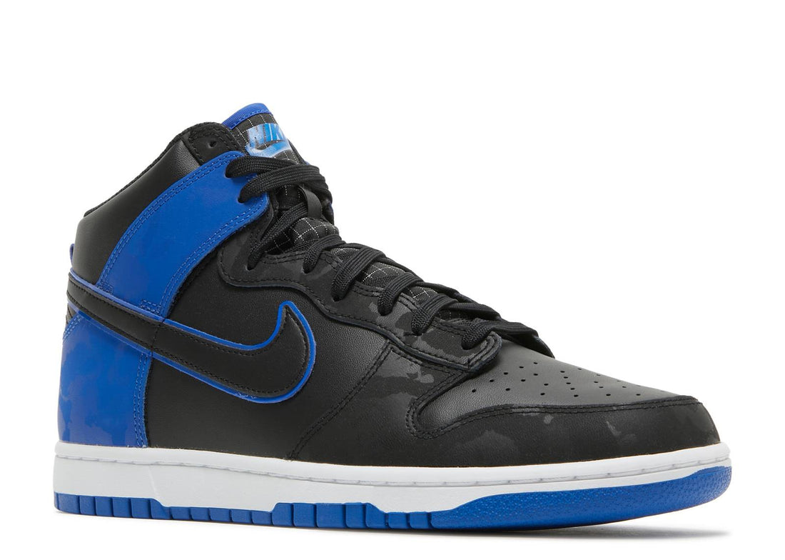 Nike Dunk High SE "Hyper Royal Camo"