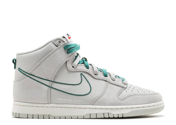 Nike Dunk High SE "Sail/Green Noise"