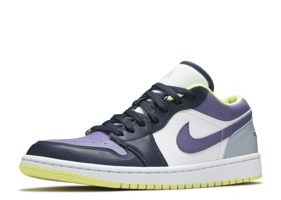 Air Jordan 1 Low SE WMNS Mismatched "Purple Magenta"