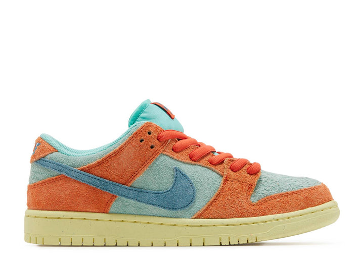 Nike SB Dunk Low Pro PRM "Orange/Emerald Rise"