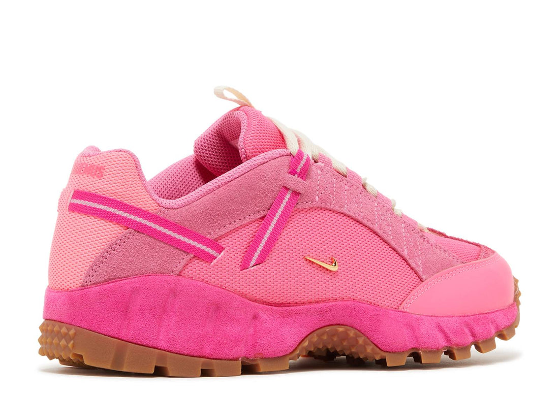 Jacquemus x Nike Air Humara LX WMNS "Pink Flash"