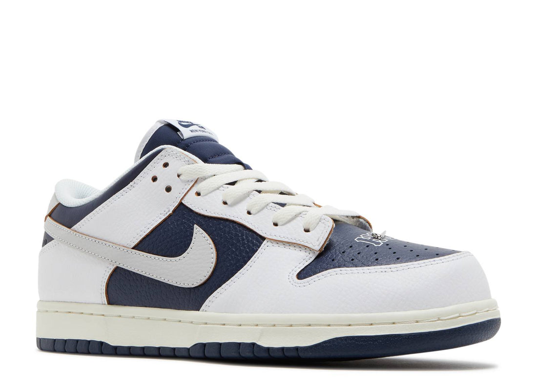 HUF x Nike SB Dunk Low "New York"