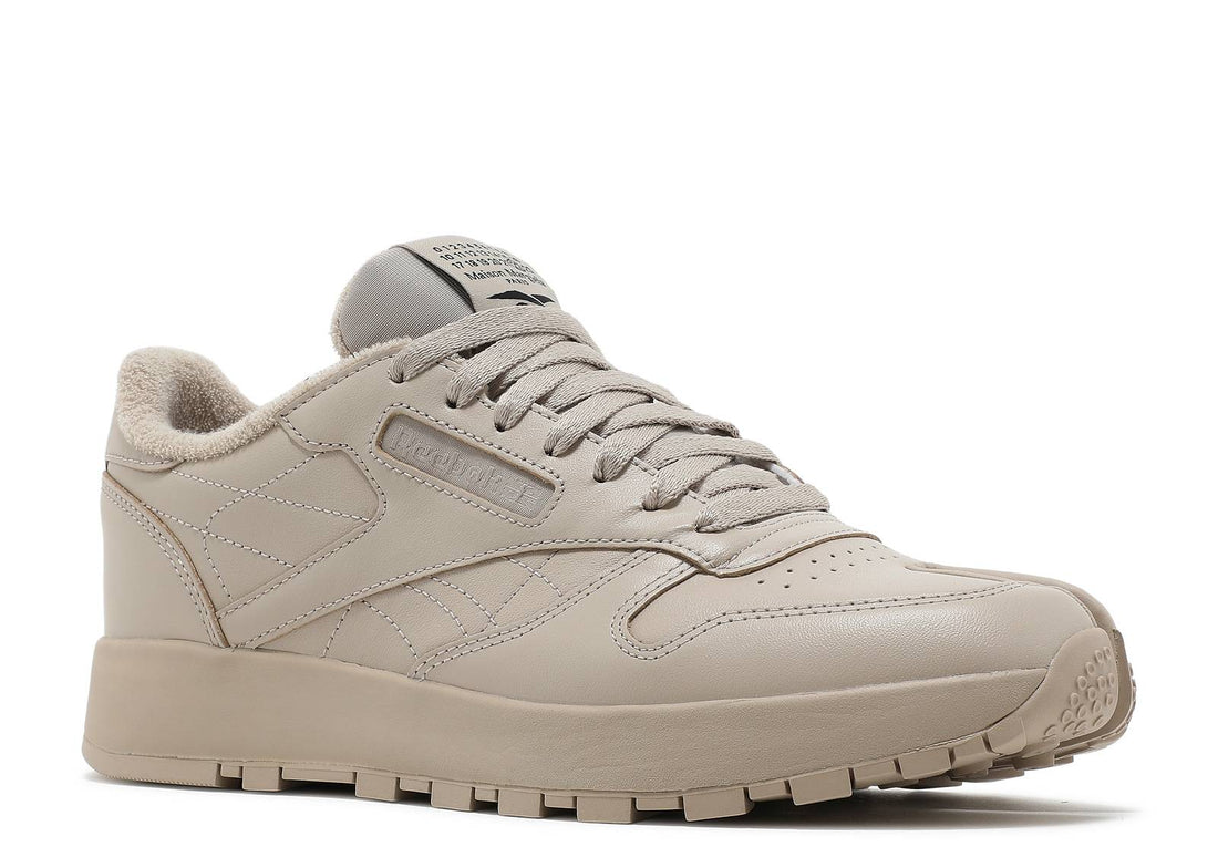 Maison Margiela x Reebok Classic Leather Tabi "Natural"